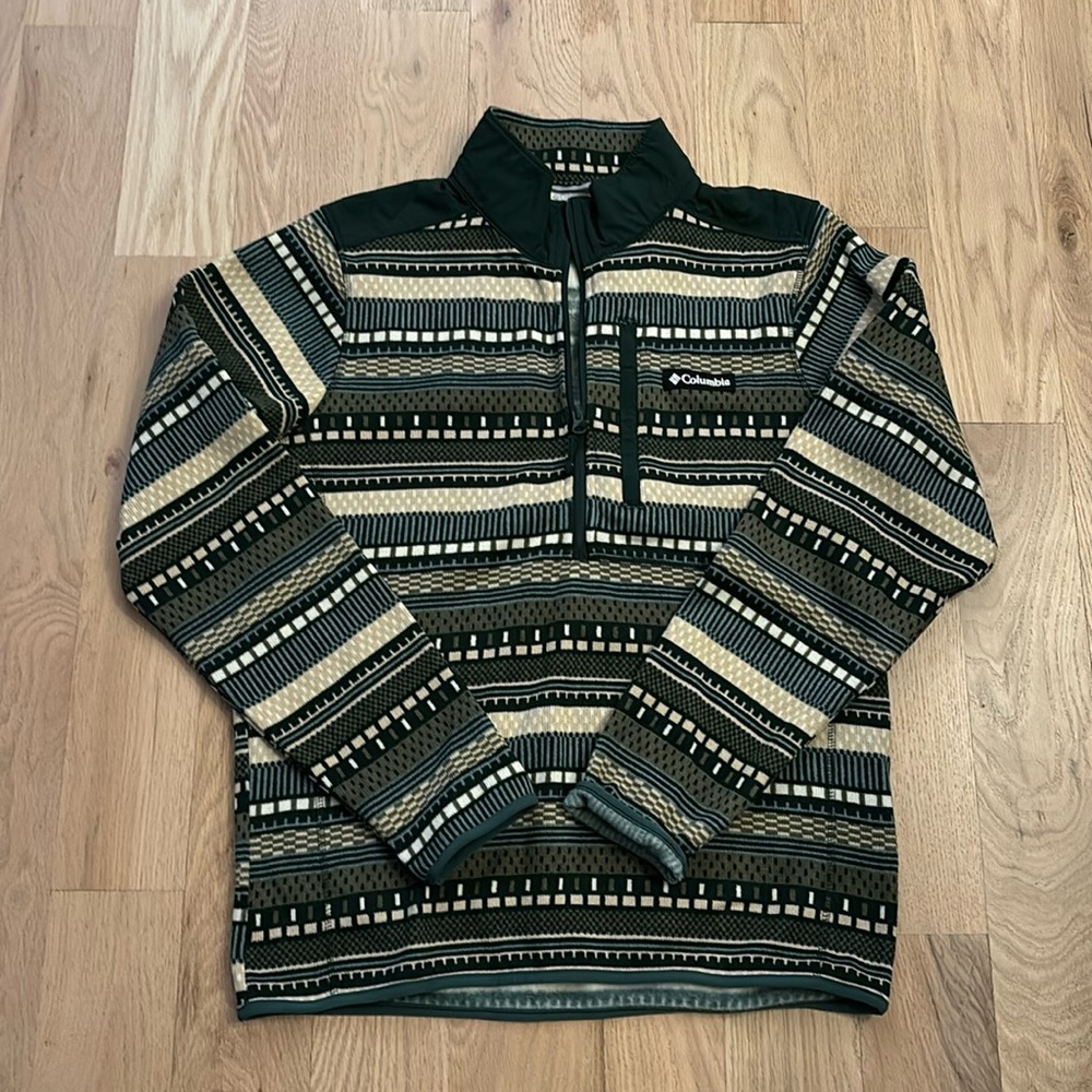 Brand new Columbia pullover.